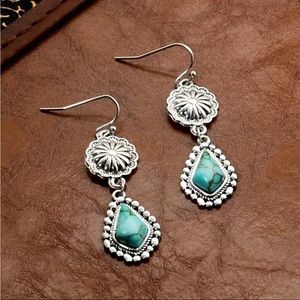 ***$5 BUNDLE*** Chrysanthemum Turquoise Earrings
